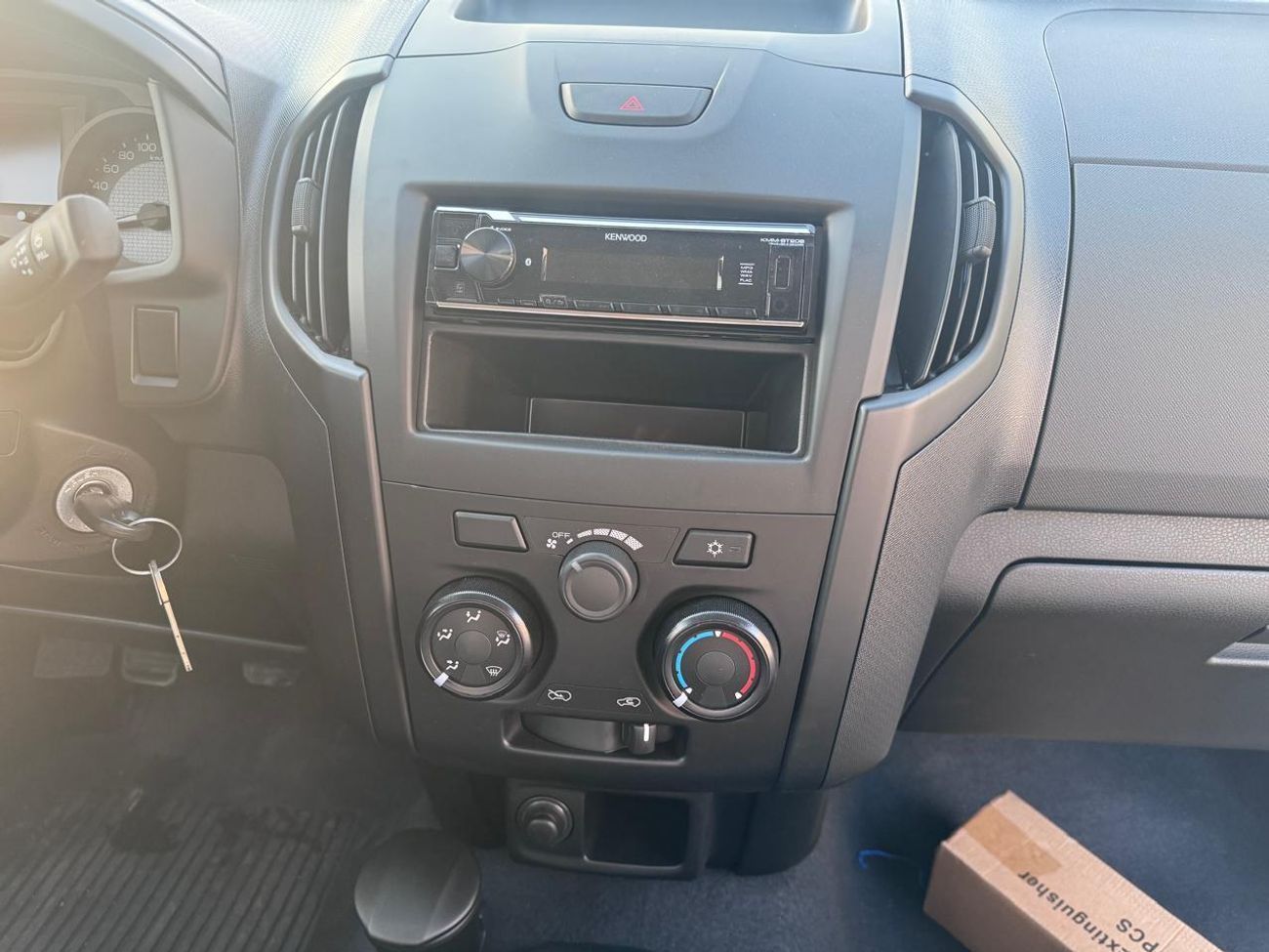 Isuzu DMax 2.5L 2WD (4x2) Single Cab (2 Doors) MY 2026 - Made in India