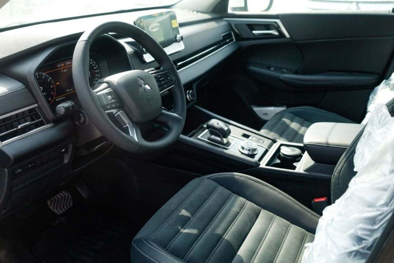 Mitsubishi Outlander GLX MIDLINE OUTLANDER 2.5L 4WD WHITE 2025