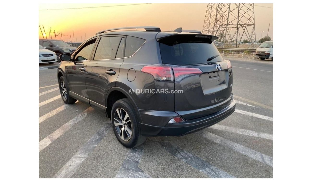 Toyota RAV4 2017 TOYOTA RAV4 XLE FULL OPTION / EXPORT ONLY