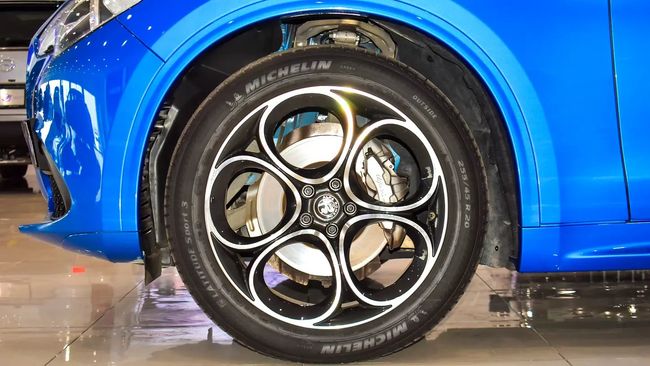 Alfa Romeo Stelvio VELOCE, миниатюра 21