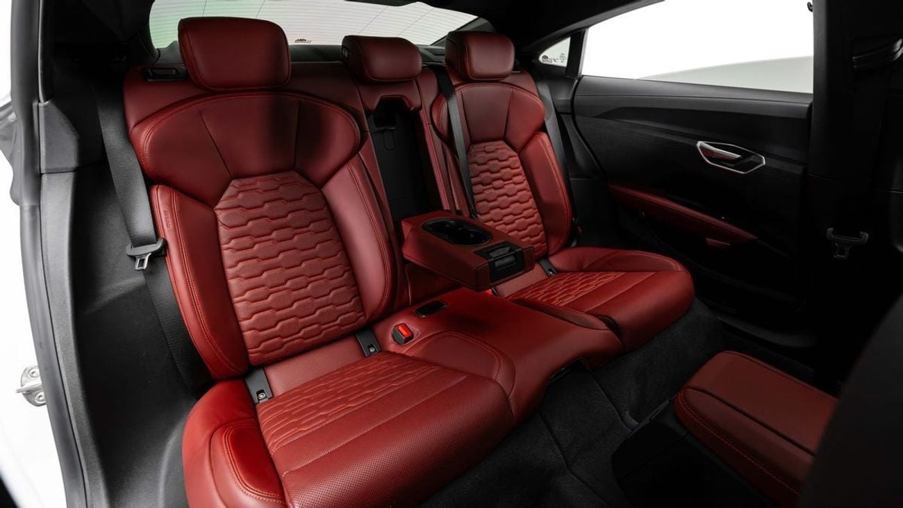 Audi etron GT Quattro - 2023 - GCC Specs - Under Warranty and Service Contract