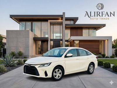 تويوتا يارس 1.5L E