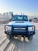 تويوتا لاند كروزر بيك آب Diesel 4.5 Liter Right Hand Drive Single Cab Manual Gear 1VD Engine