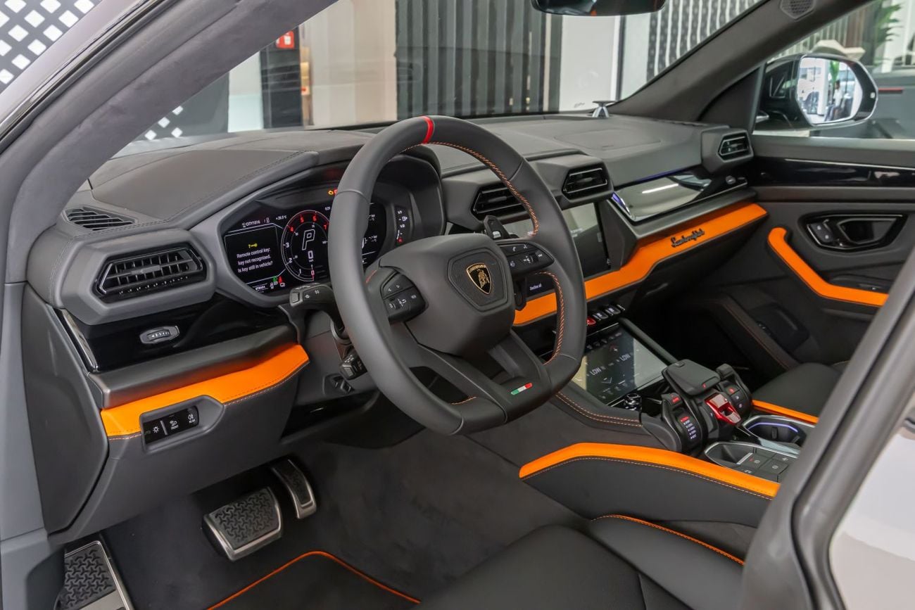 لامبورغيني اوروس SE Lamborghini Urus SE | 2026 | V8 4.0L Twin Turbo 800HP | SUV PHEV | 0KM