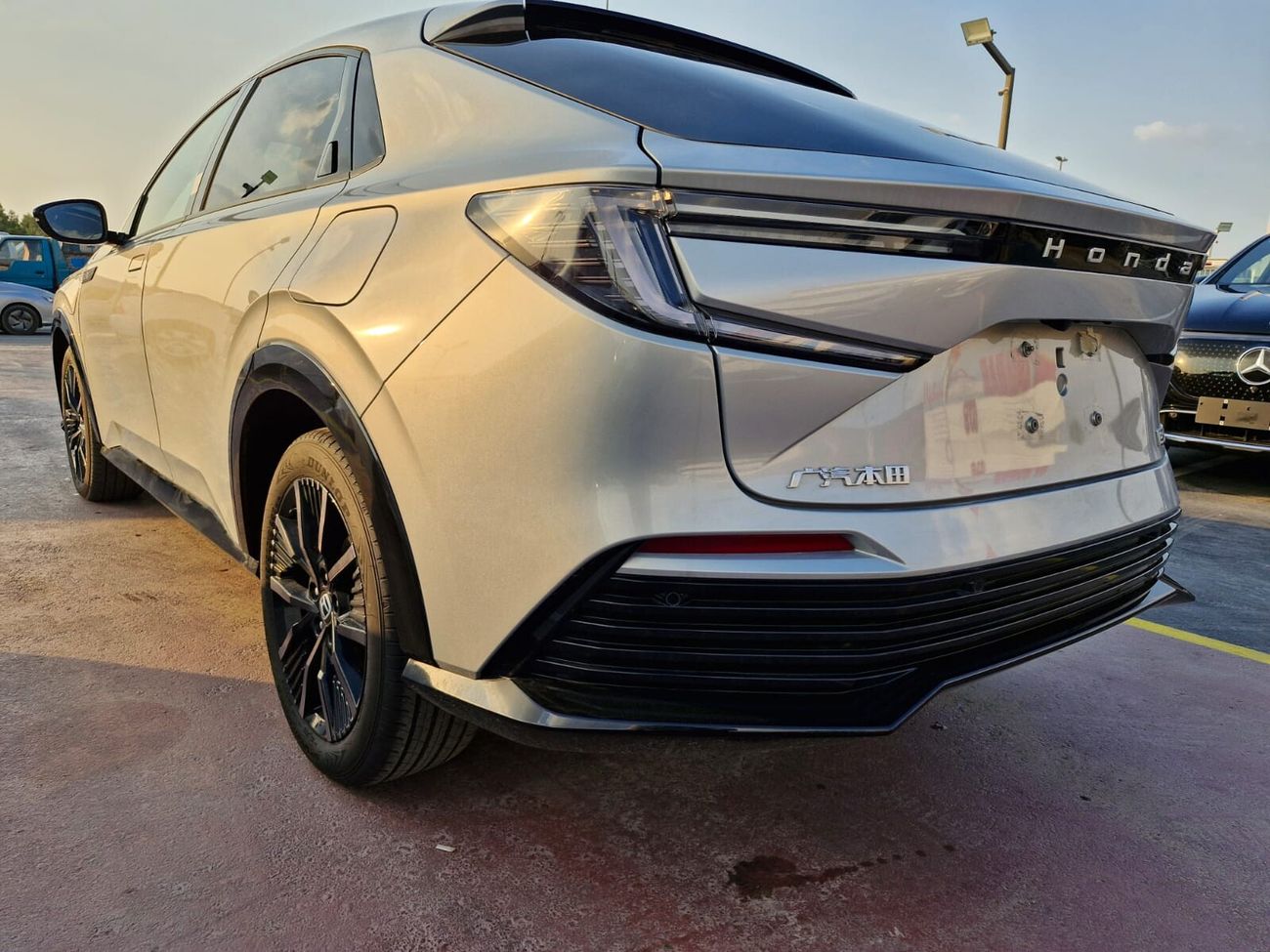 هوندا e:NP2 هوندا e:NP2 EV 2025 – منطقة حرة | متاحة للتصدير والتسجيل في الإمارات