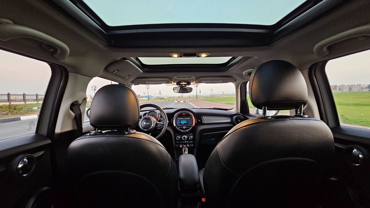 ميني كوبر Std 1.5L (5 Seater)