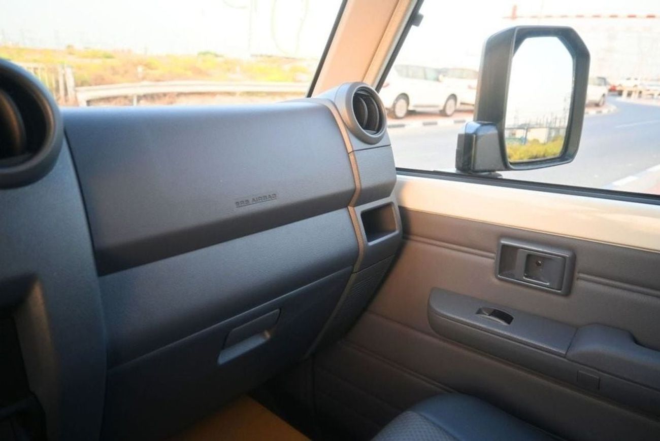 تويوتا لاند كروزر بيك آب Toyota Land Cruiser Pick Up 2024Toyota LC 79 Single Cabin Pick Up 4.2L Diesel, Manual, White