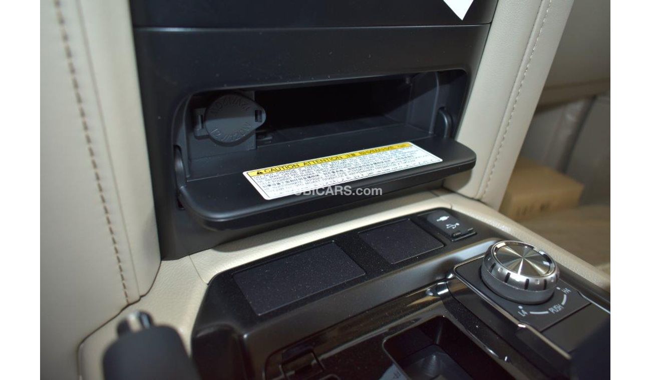 Toyota Land Cruiser 200 GXR V6 4.0L PETROL GT