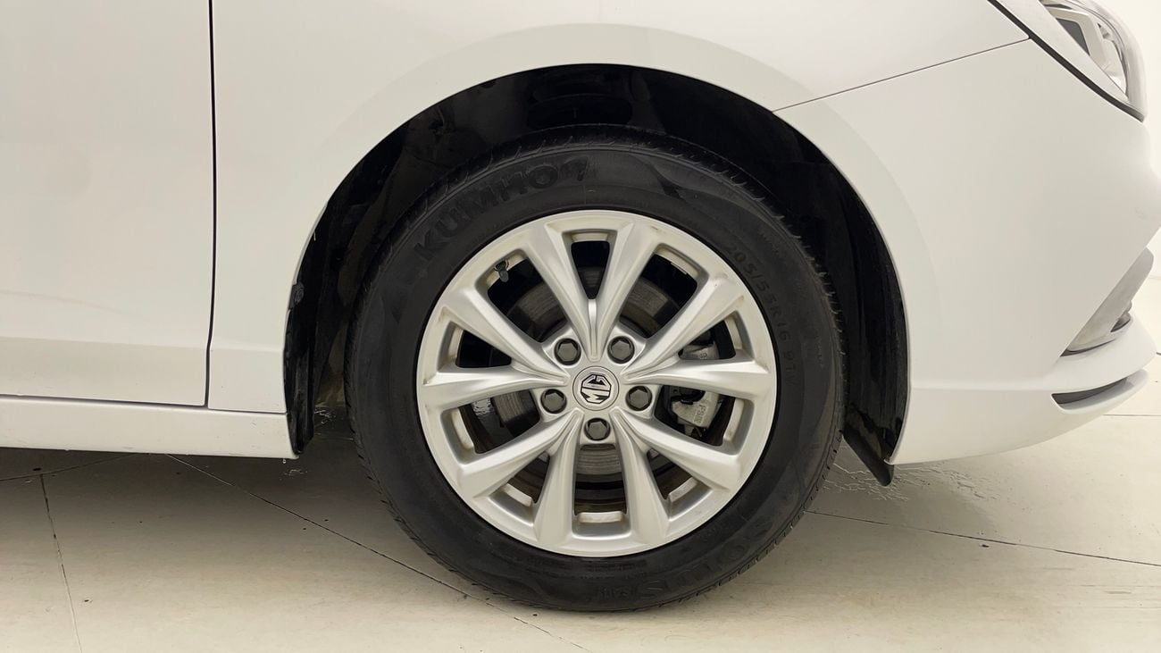 MG 5 STD 1.5 | Zero Down Payment | Home Test Drive