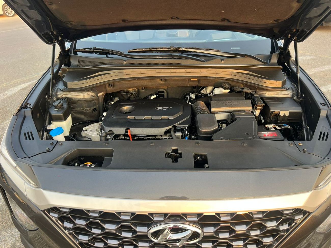 Hyundai Santa Fe 2020 Hyundai Santafe Limited  Panoramic View  - 360* 5 CAM- 2.4L V4 - AWD 4x4 -With Radar & Sensor -