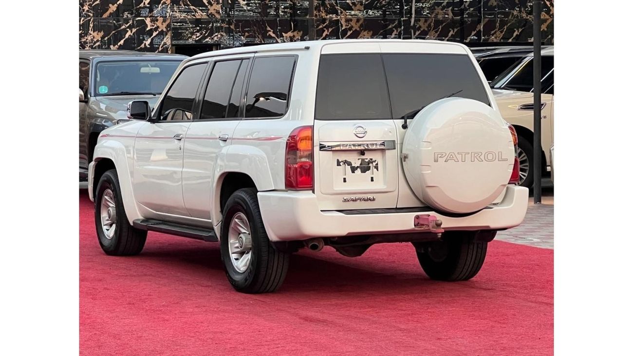 نيسان باترول سفاري
