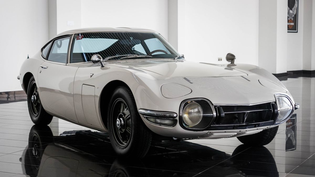 Toyota 2000GT for sale. White, 1968