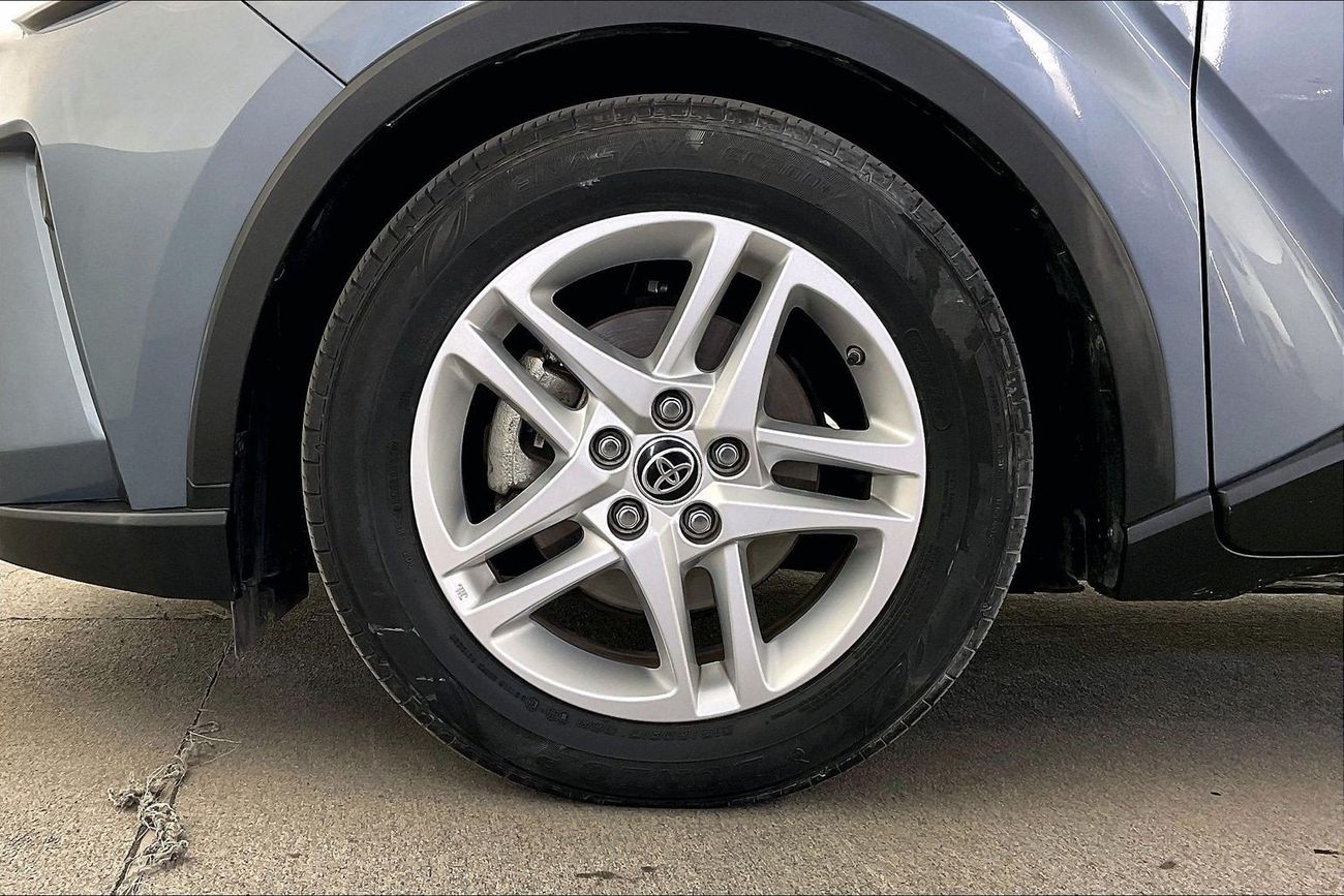 تويوتا CHR VX | National Day Celebration | شامل الضمان | 0 ﺪﻔﻋﺓ ﺃﻮﻟﻯ