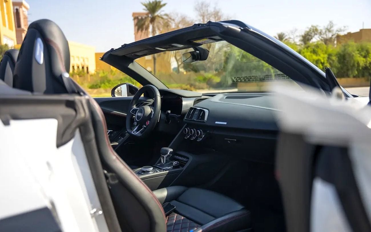 Audi R8 Spyder FSI 4.2L (420 HP)