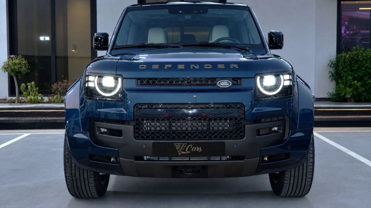 Land Rover Defender 110 OCTA  P635 | Sargasso Blue | Light Cloud/Lunar | 635 HP