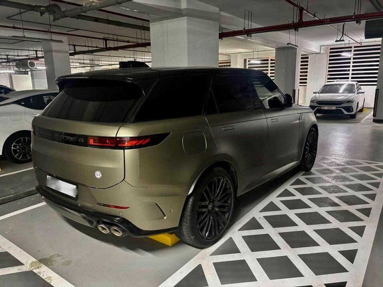 Land Rover Range Rover Sport SV Edition