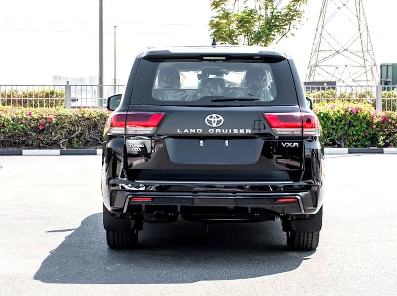 Toyota Land Cruiser VXR GCC Specs ( Soft Doors)