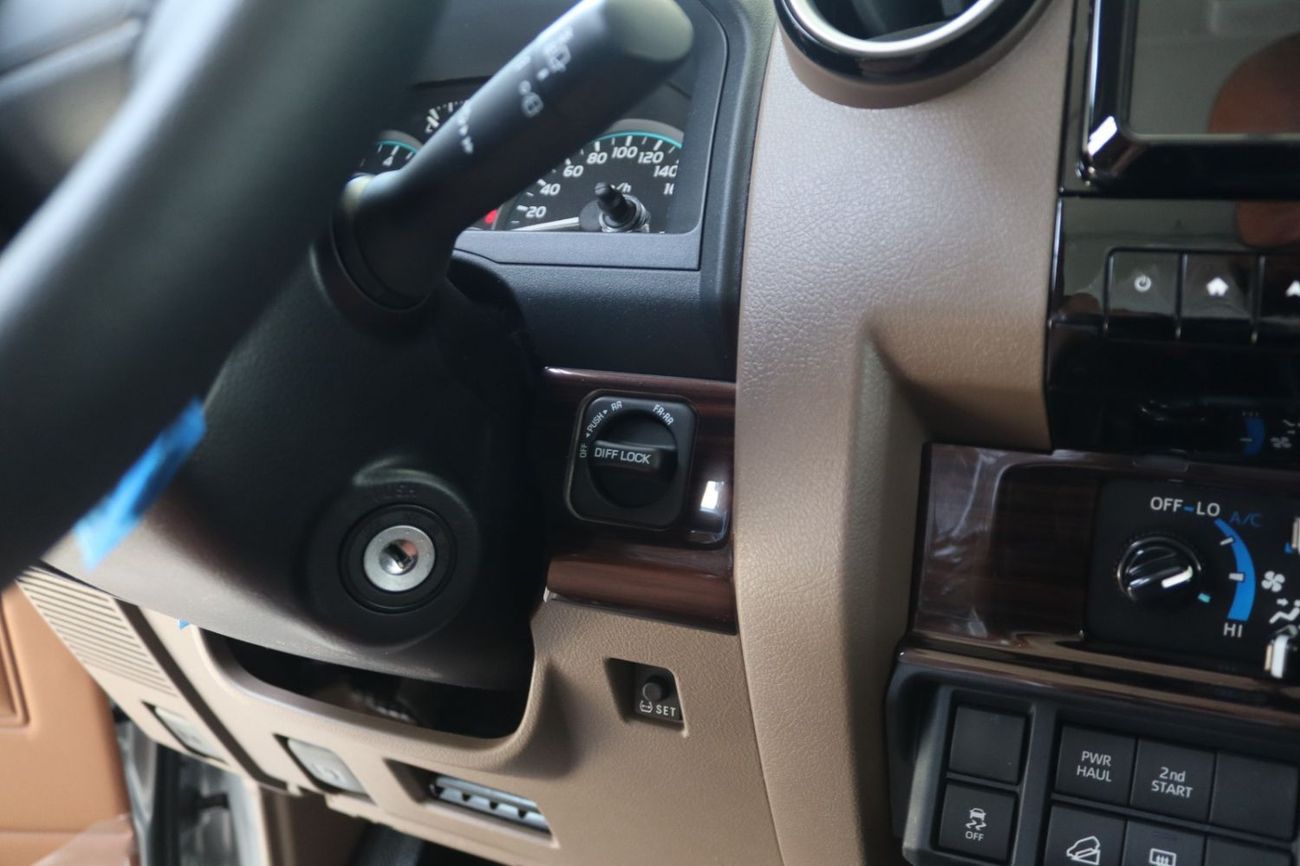 Toyota Land Cruiser 70 2025 LAND CRUISER GRJ76 4.0 V6 AT 40TH ANNIVERSARY  **EXPORT ONLY**التصدير فقط خارج الخليج**