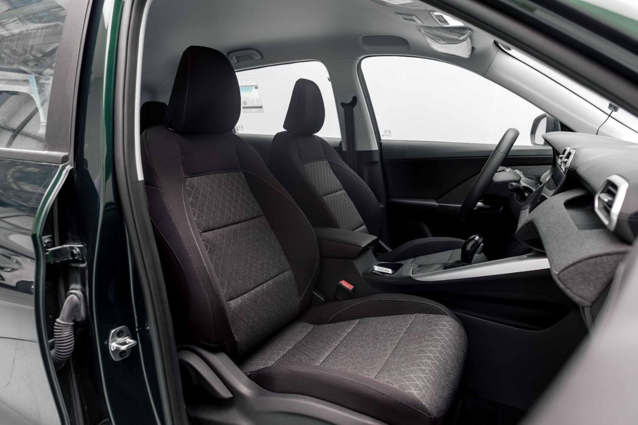 أم جي ZS STD 1.5L - GREEN INSIDE BLACK | EXPORT ONLY