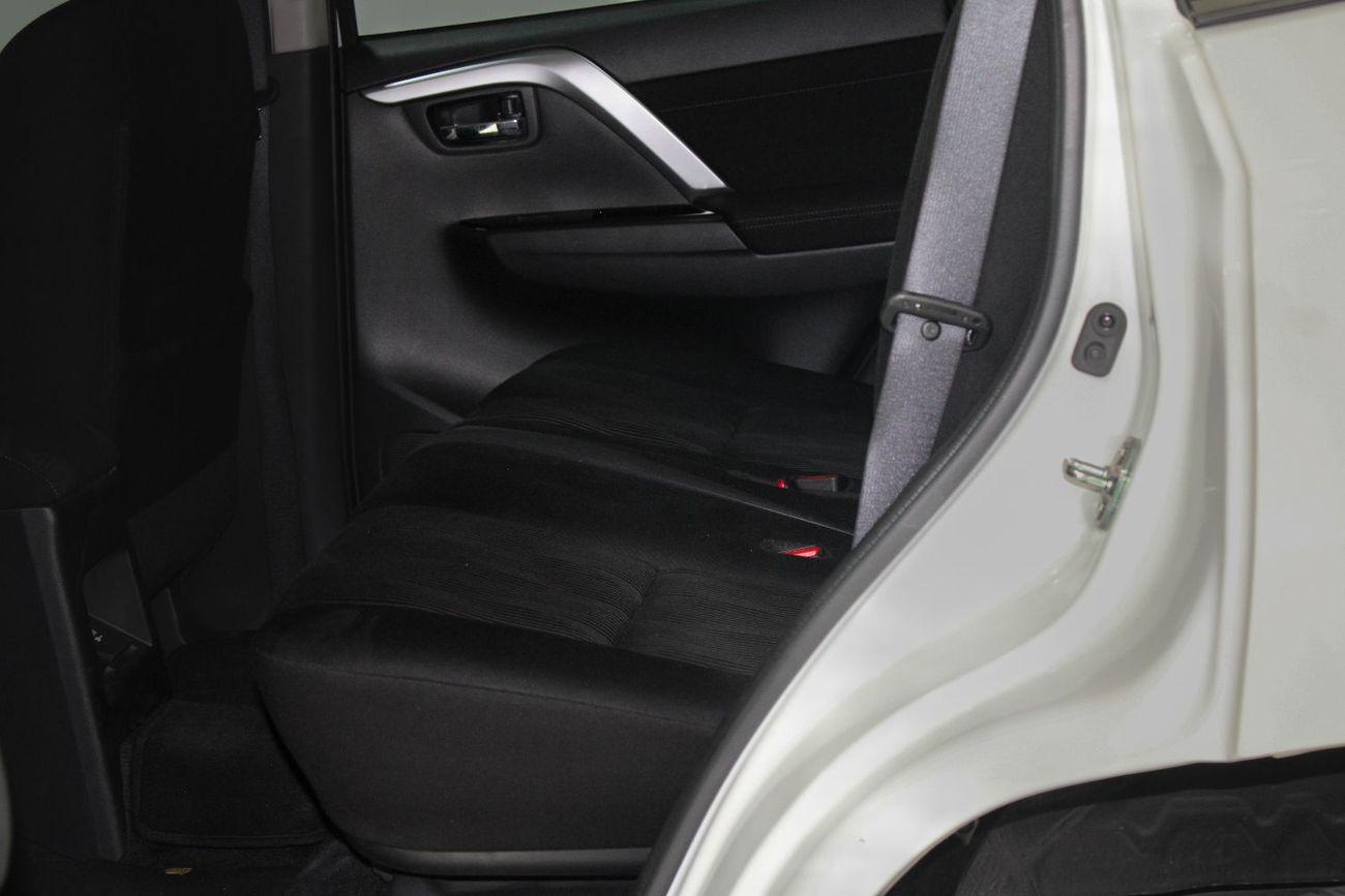 Mitsubishi Montero MIDLINE 3.0 2WD