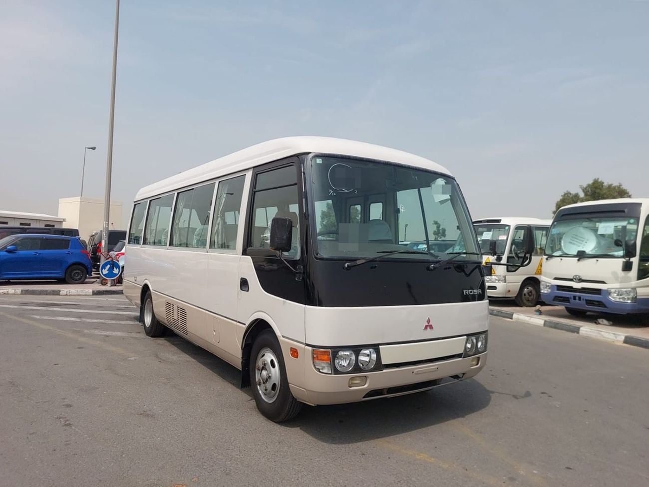 ميتسوبيشي روزا (RAMADAN OFFER) MITSUBISHI ROSA BUS RHD 1998 MODEL 5.2 L DIESEL MANUAL(PM00446)