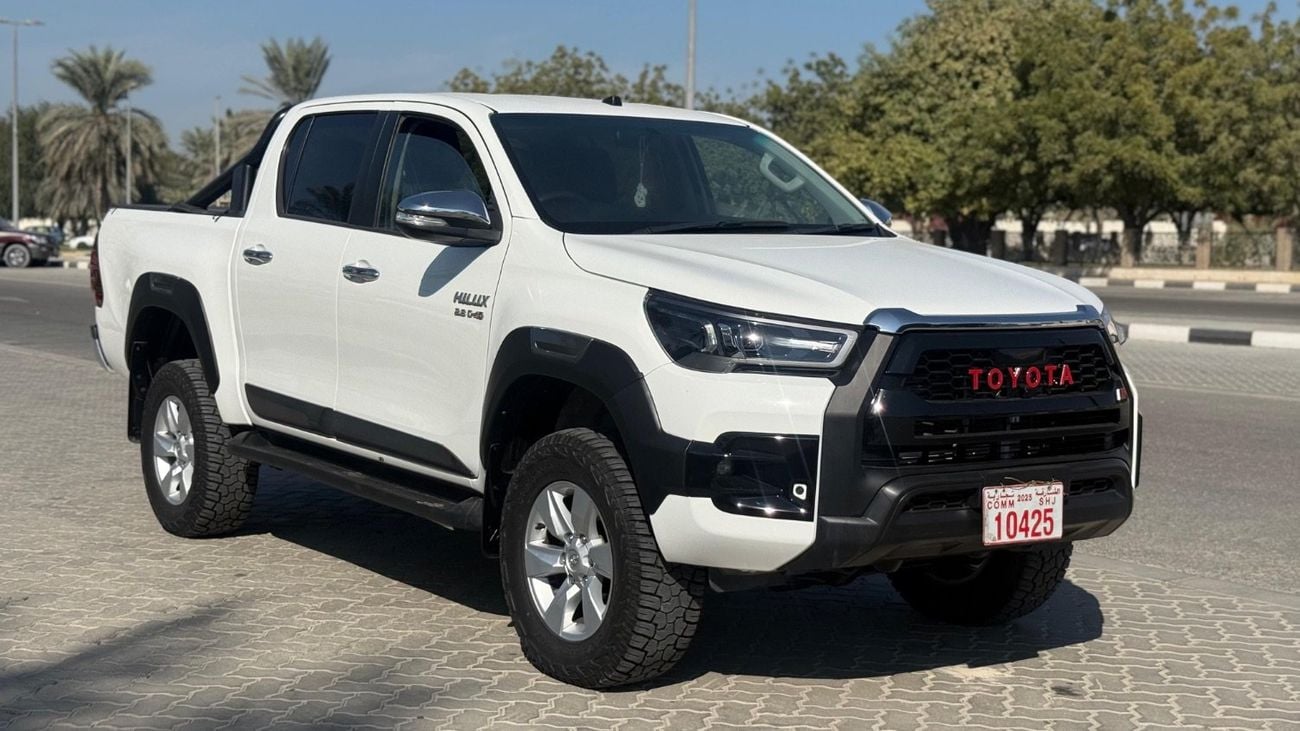 تويوتا هيلوكس SR5 Export from Australia