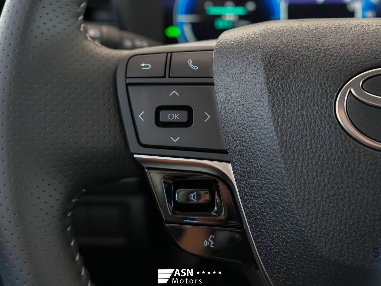 Toyota Camry 2.5 HG Premium Hybrid 2026 (Export Price)