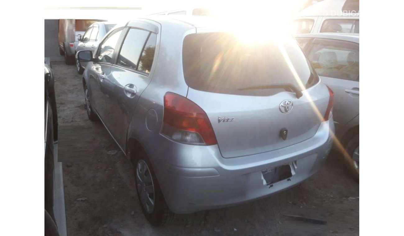 تويوتا فيتز Toyota Vitz RIGHT HAND DRIVE (Stock no PM 72)