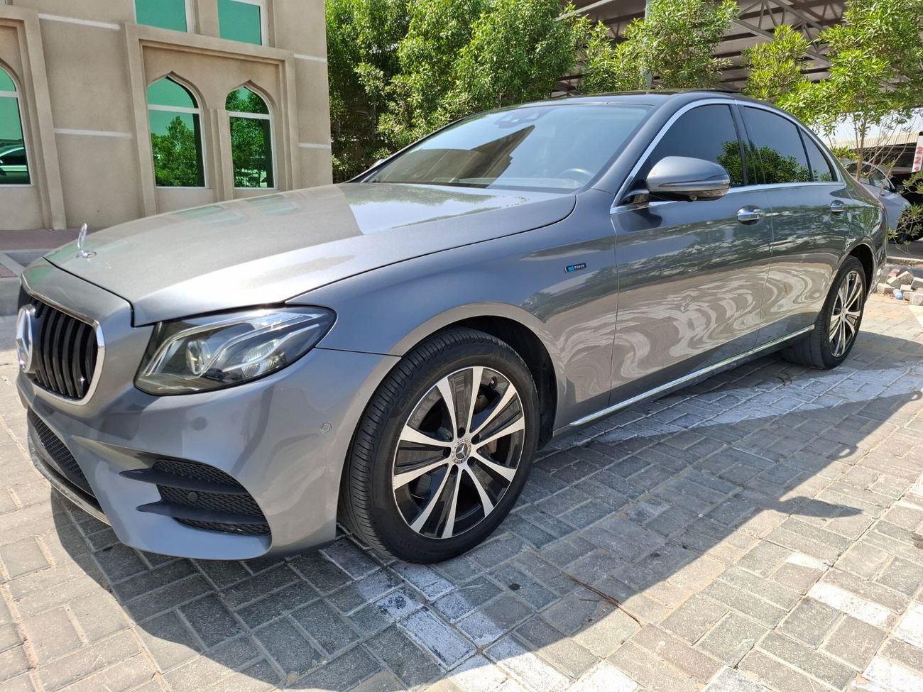 مرسيدس بنز E300 مرسيدس بنز E300e 2019