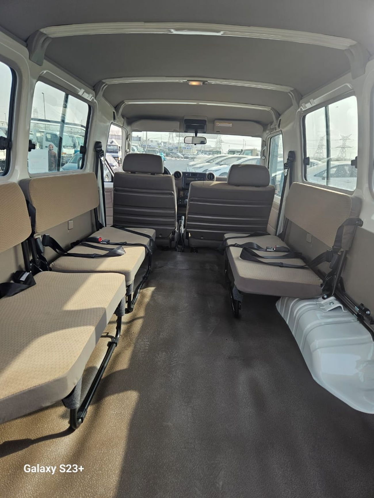 تويوتا لاند كروزر 70 2025 TOYOTA LC78 2.8L DIESEL MANUAL GCC SPEC