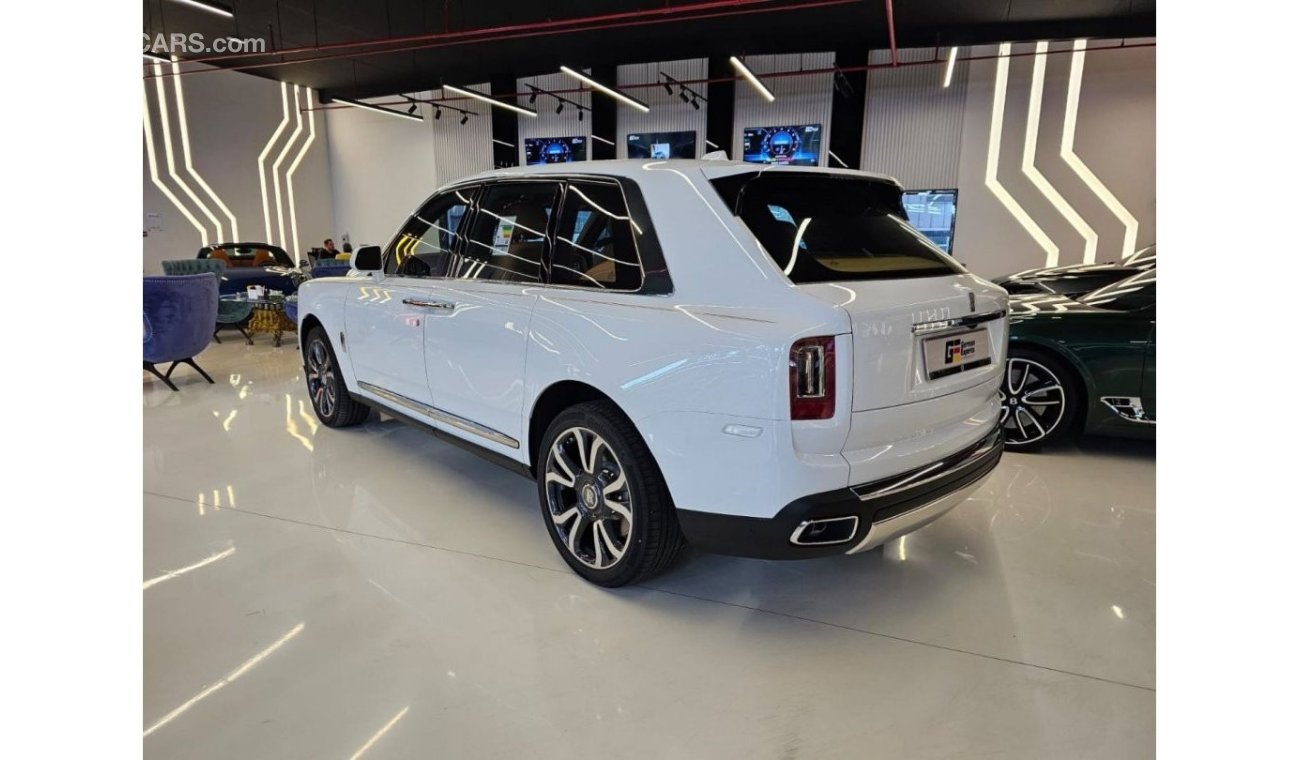 Rolls-Royce Cullinan CULLINAN 2023 GCC/DEALER 4 WARRANTY AND SERVICE CONTRACT UNLIMITED