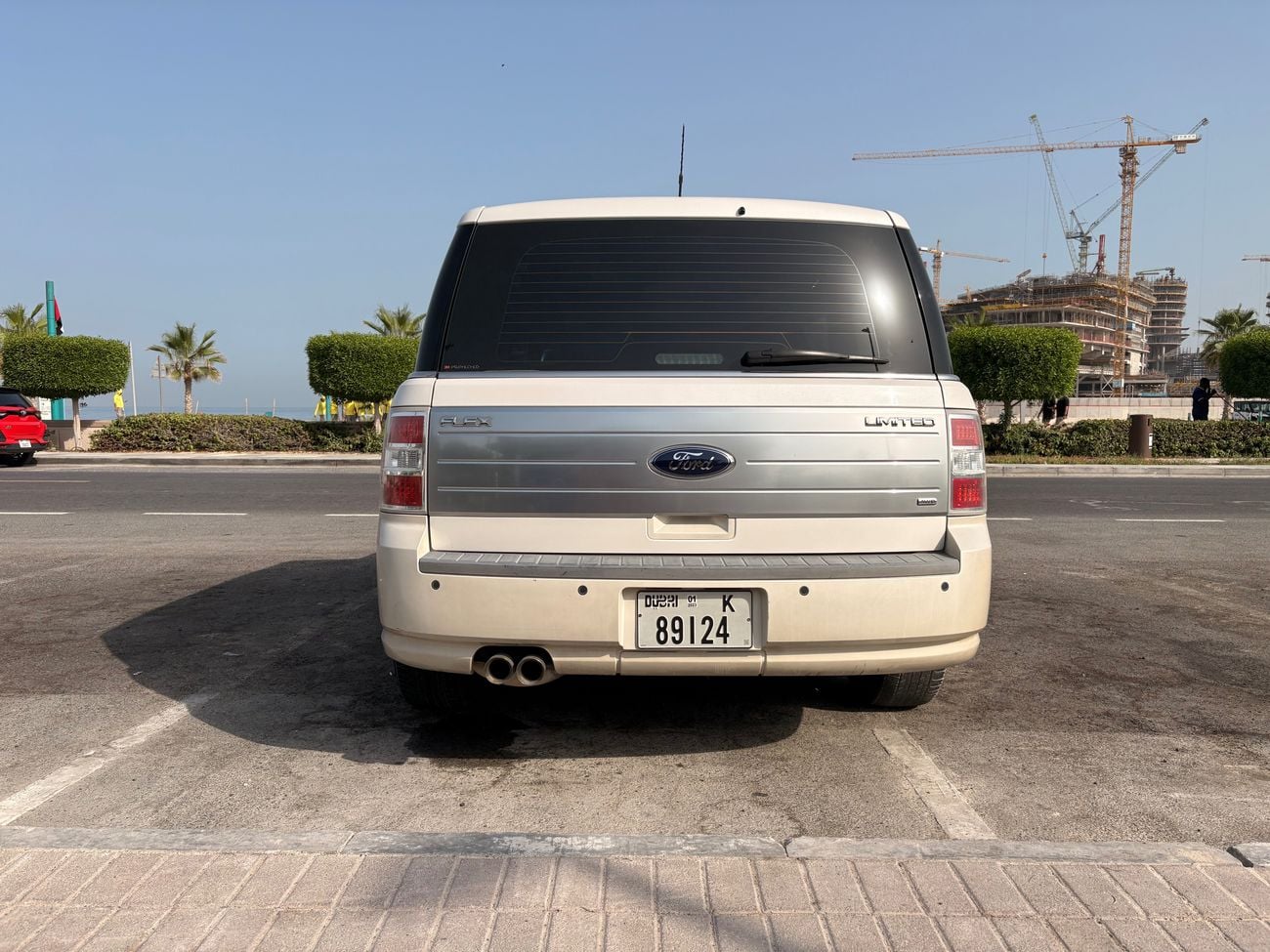 Ford Flex 3.5L - 6 cyl - SUV/Crossover - AWD - 6 seats - 5 door