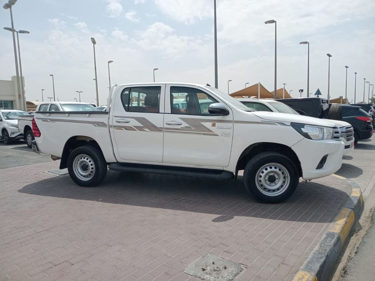 Toyota Hilux DC 2.4L 4WD DIESEL MANUAL TRANSMISSION