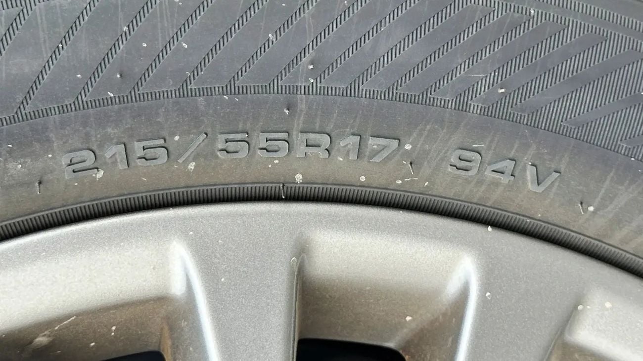 تويوتا كامري Toyota/CAMRY/2.0 GVP LUXURY AT 2026