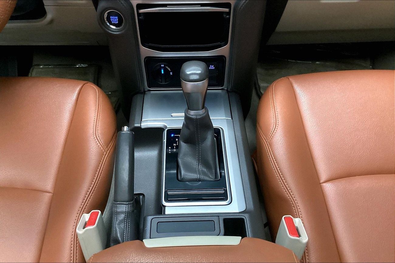 تويوتا برادو GXR | شامل الضمان | 0 ﺪﻔﻋﺓ ﺃﻮﻟﻯ