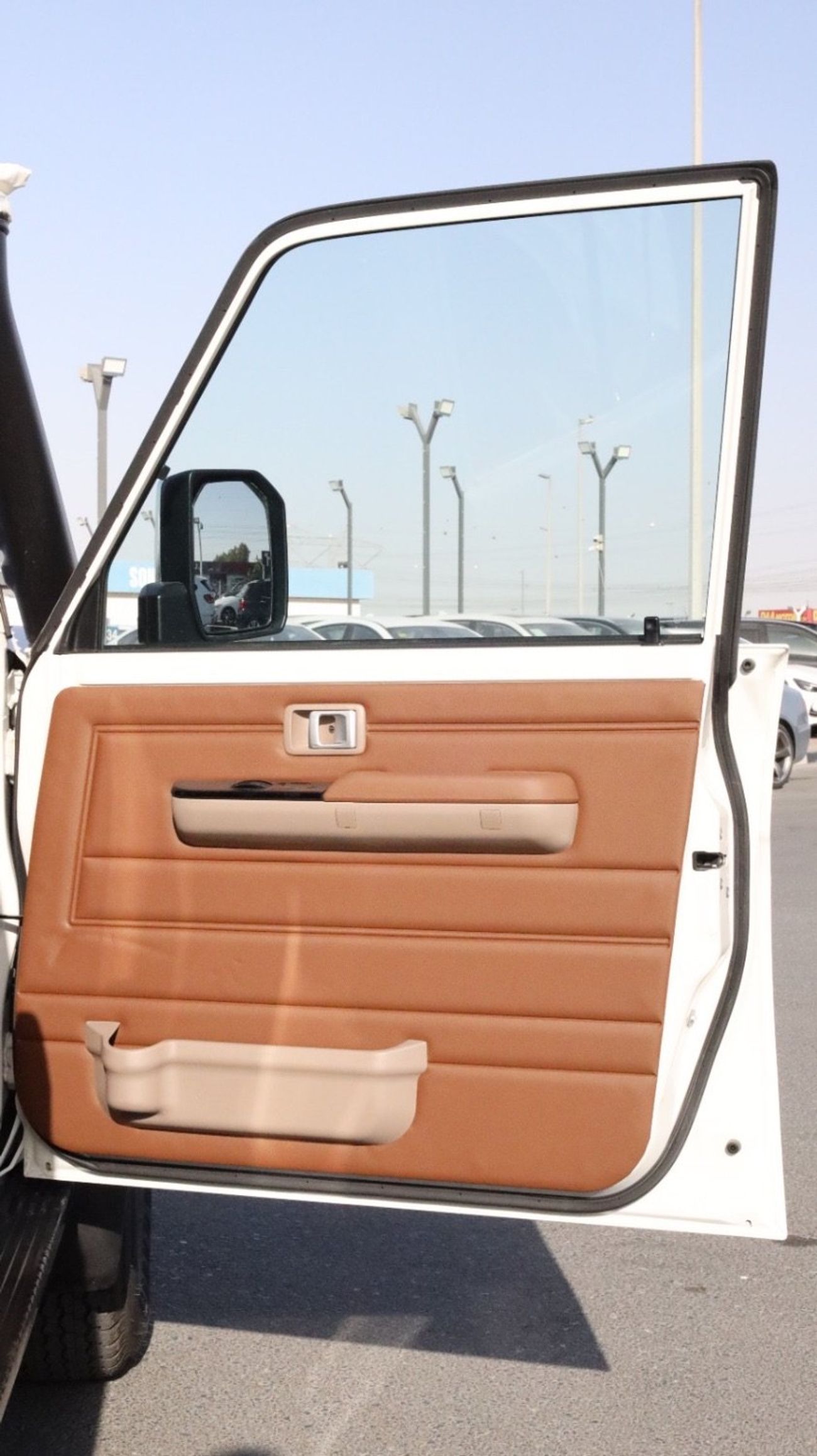 تويوتا لاند كروزر 70 LX 2.8L