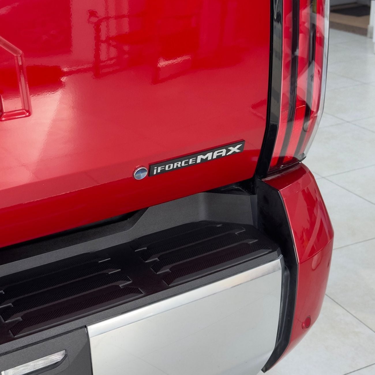 Toyota Tundra CREWMAX CAPSTONE (NON GCC)