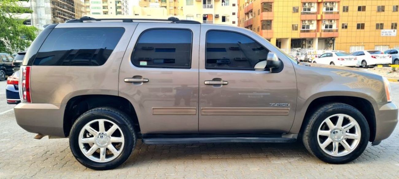 GMC Yukon MODIFIED YUKON DENALI  2011 GCC