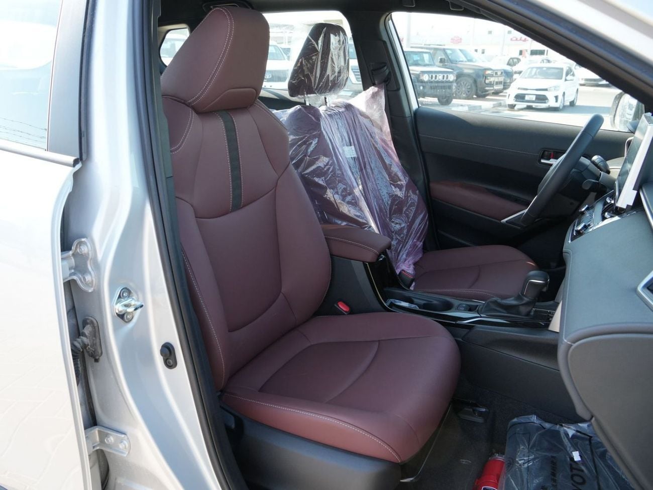 Toyota Corolla Cross LTD HEV 2025 TOYOTA COROLLA CROSS 1.8L HYBRID PET A/T SUNROOF FULL GCC BRAND NEW 0KM