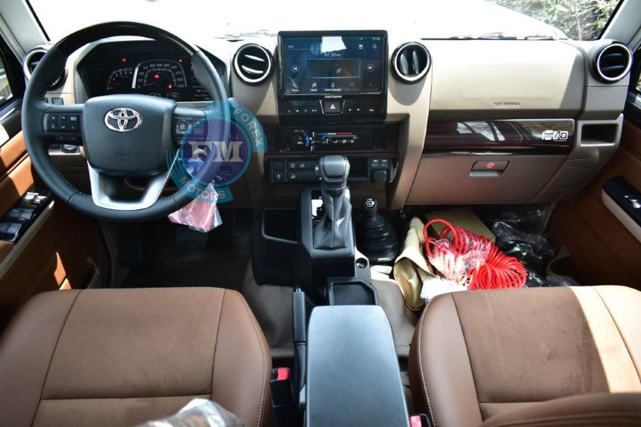 تويوتا لاند كروزر بيك آب 79 Double Cab 40th Anniversary LX-Z 2.8L Diesel Automatic