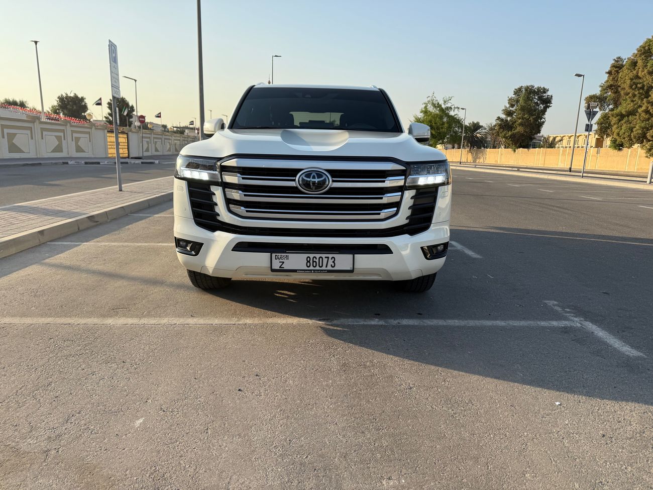 تويوتا لاند كروزر GXR 3.5L