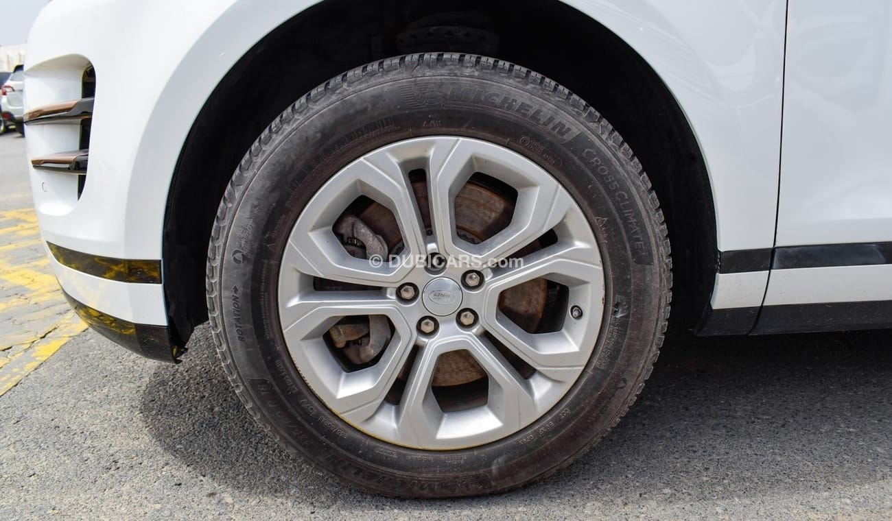 لاند روفر رانج روفر إيفوك P 250 S