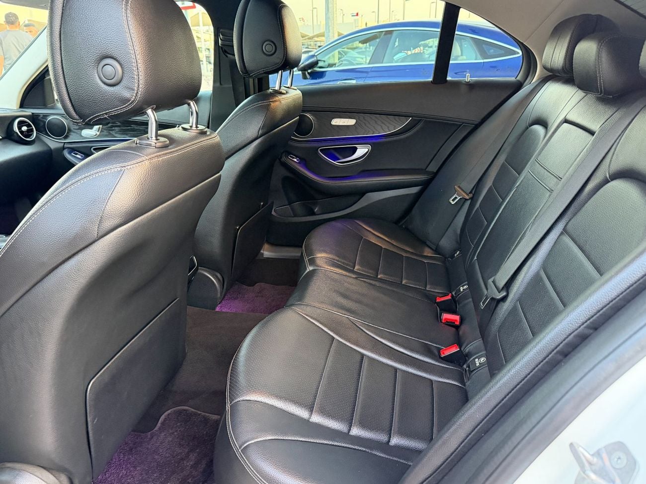 مرسيدس بنز C 300 Luxury 2.0L