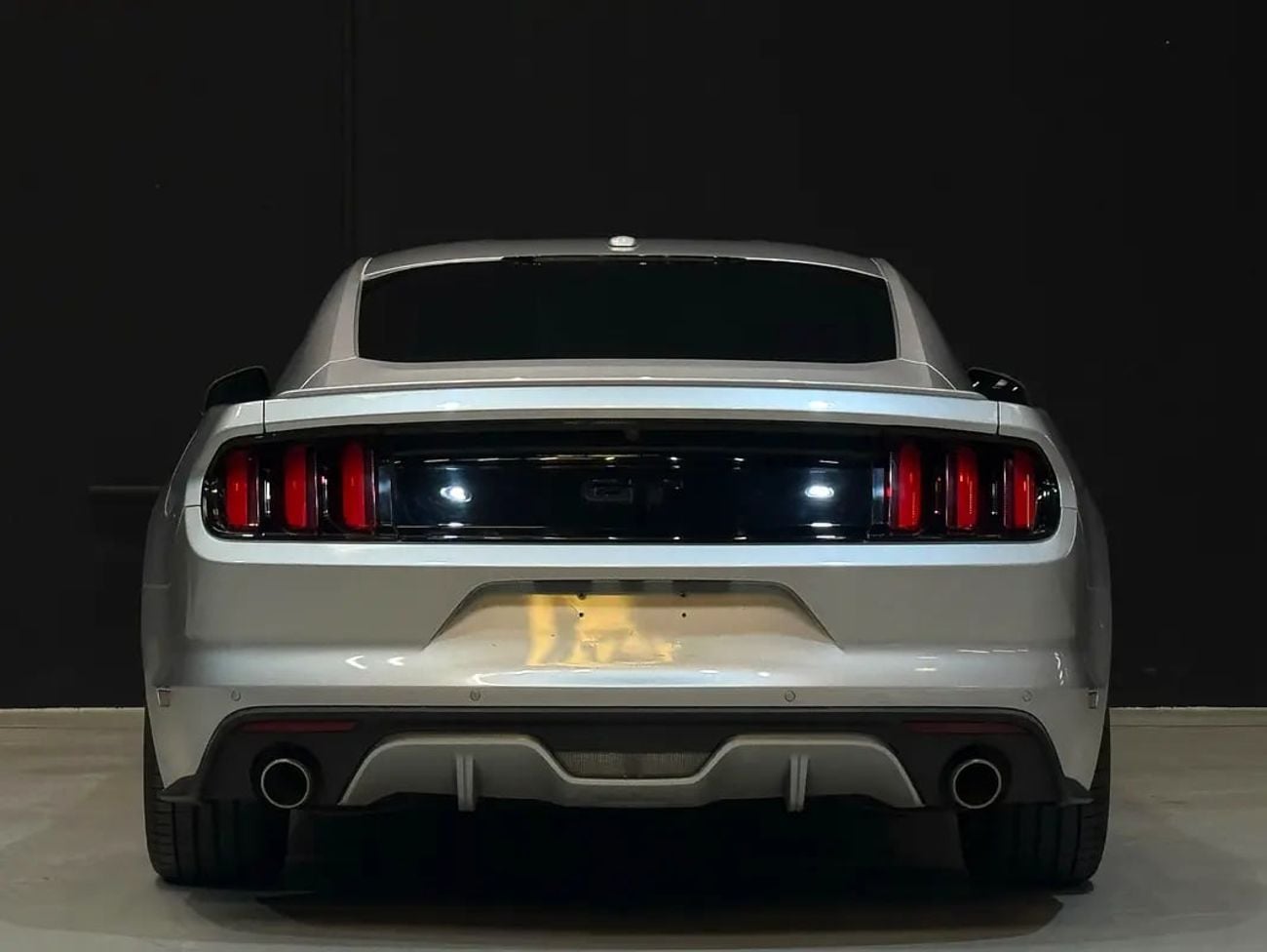 Ford Mustang GT GCC Specs - Well Maintained V8