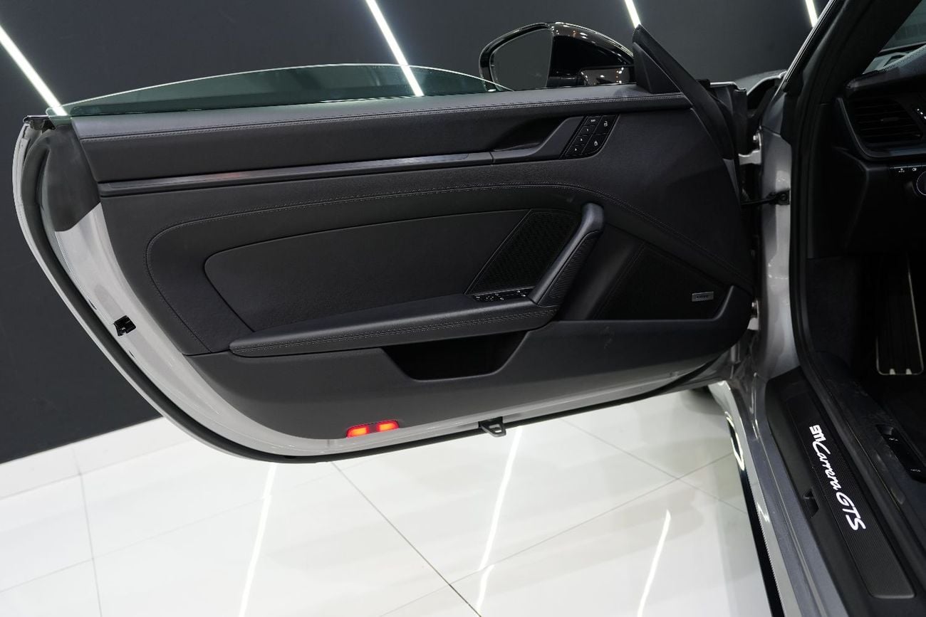 Porsche 911 Carrera GTS 3.0L (450 HP) Coupe Sport Chrono Package, Sport Exhaust System, Al Nabooda Warranty!!