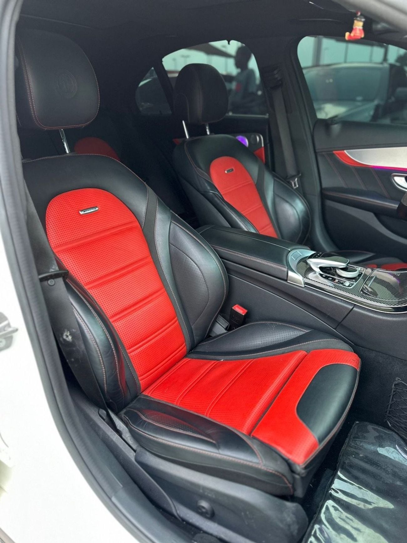 Mercedes-Benz C 63S AMG Std 4.0L (5 Seater)