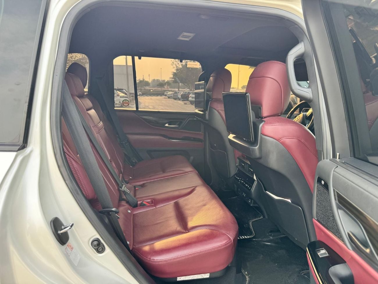 Lexus LX600 SIGNATURE