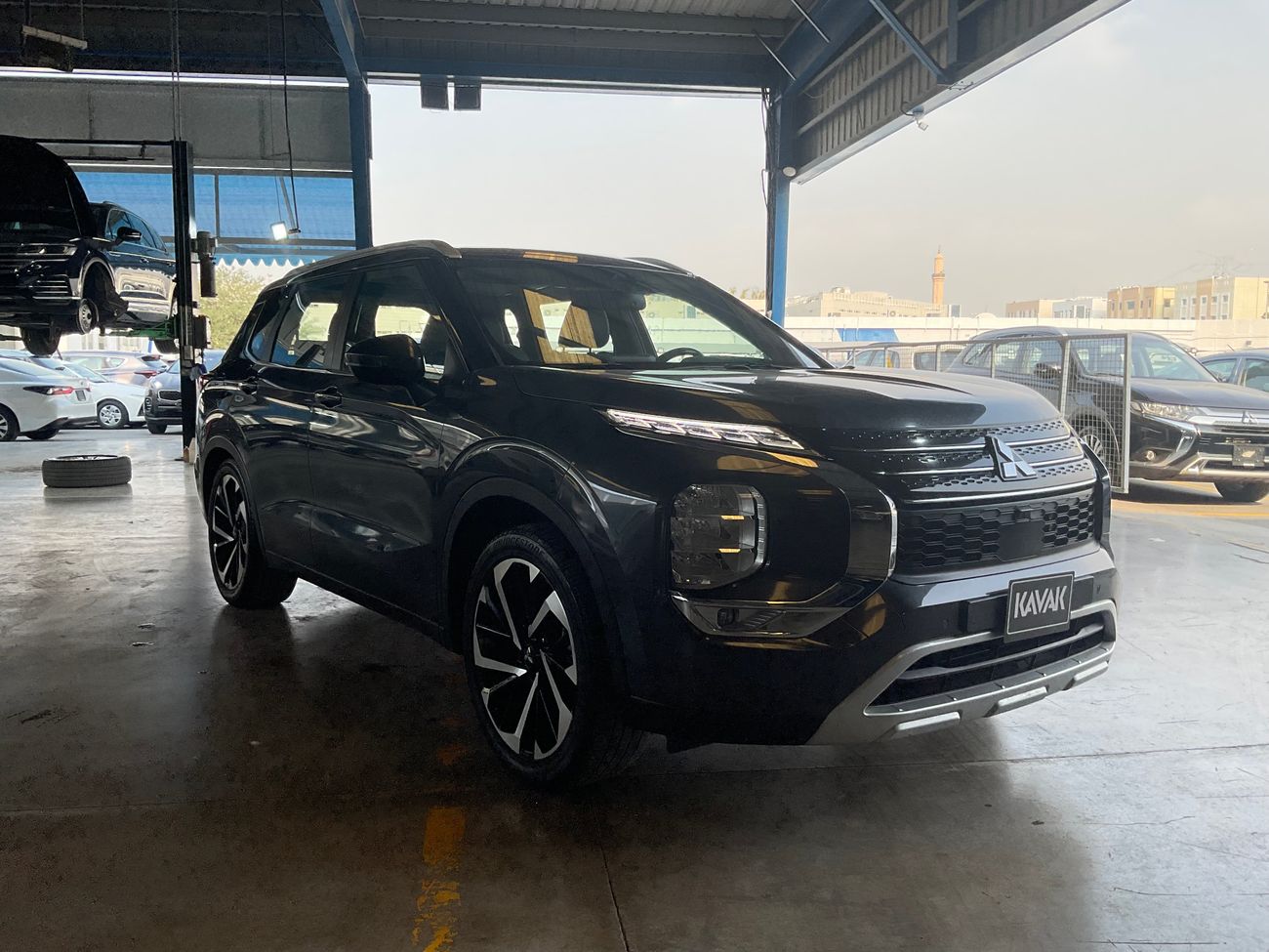 Mitsubishi Outlander Highline + Synthetic leather | Guaranteed Warranty | 0 Down Payment