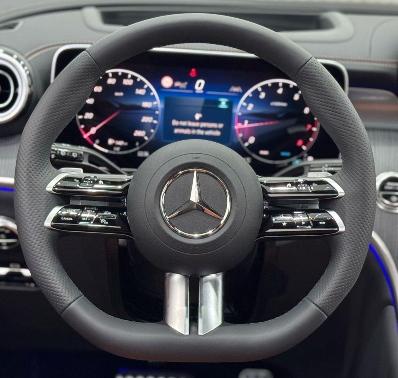 Mercedes-Benz GLC 200 4Matic *Brand New* 2025 Mercedes Benz GLC200 AMG 4MATIC, 5 Years Mercedes Warranty, Delivery Kms, GC