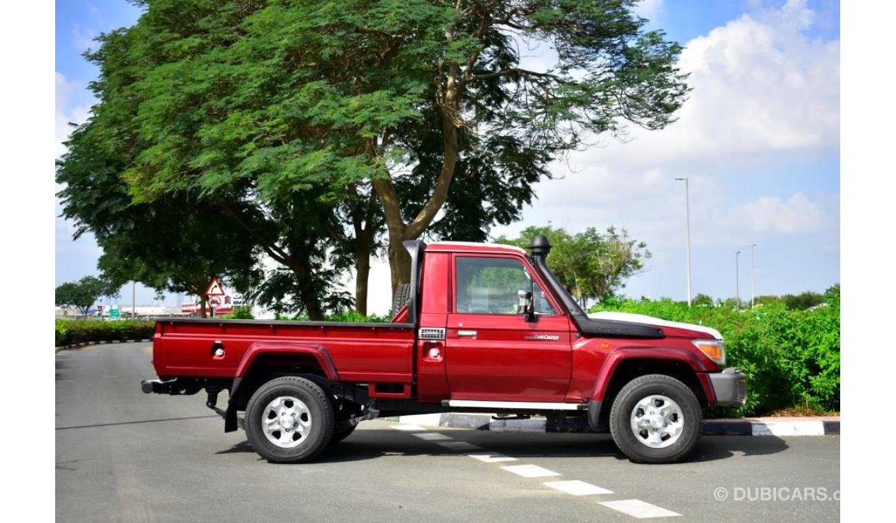 Toyota Land Cruiser Pick Up Single Cab LX  V8 4.5L Diesel 4WD Manual Transmission